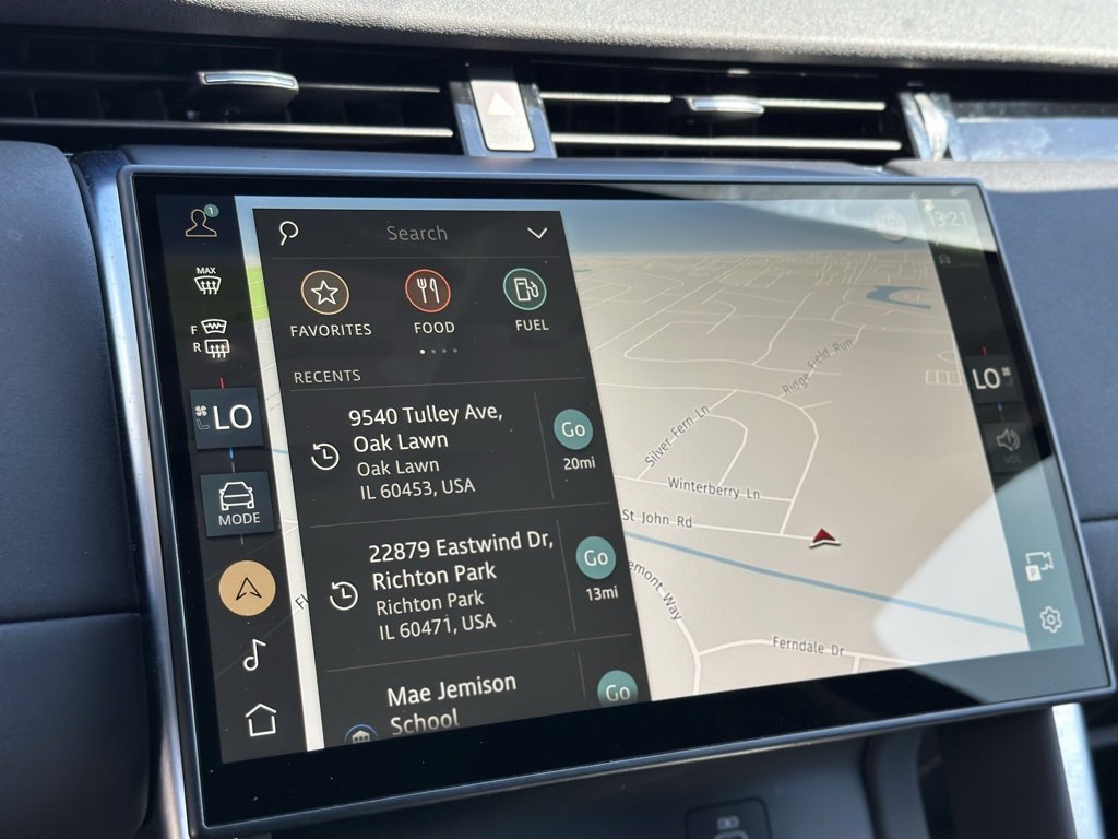 Used 2024 Land Rover Discovery Sport S image 38