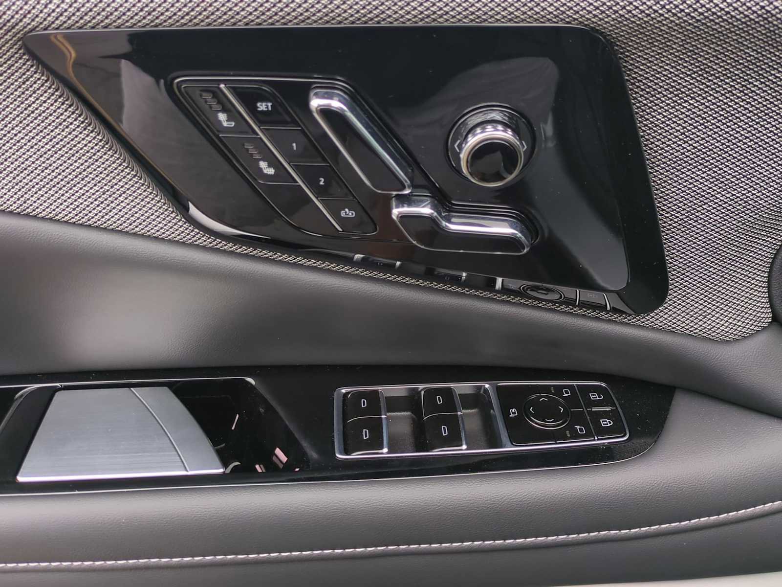 New 2025 Cadillac Optiq Sport 1 image 11