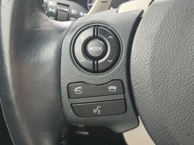 Used 2016 Lexus IS 200t w/ Premium Package image 24