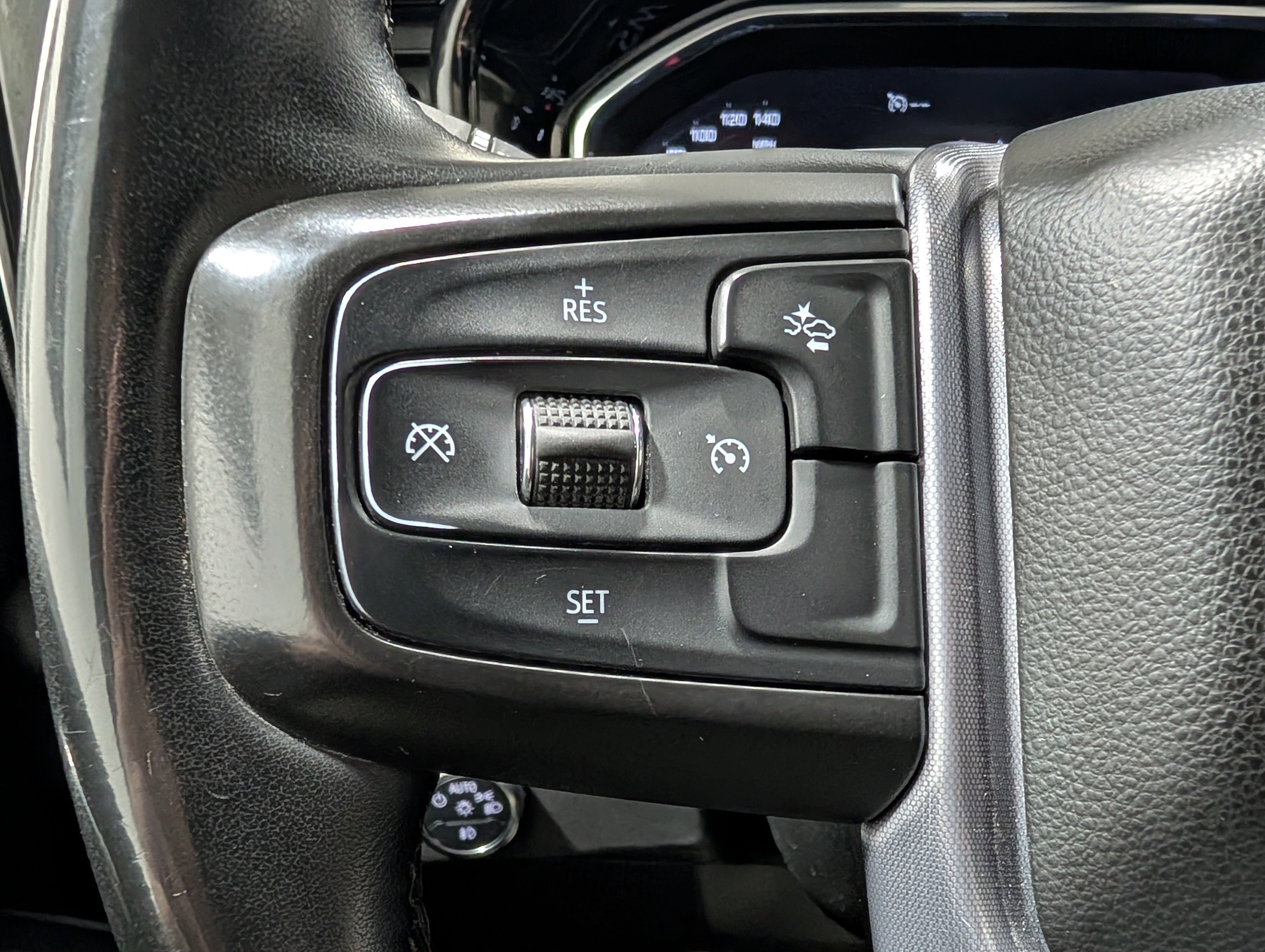 Used 2024 GMC Sierra 2500 SLE w/ SLE Convenience Package image 21