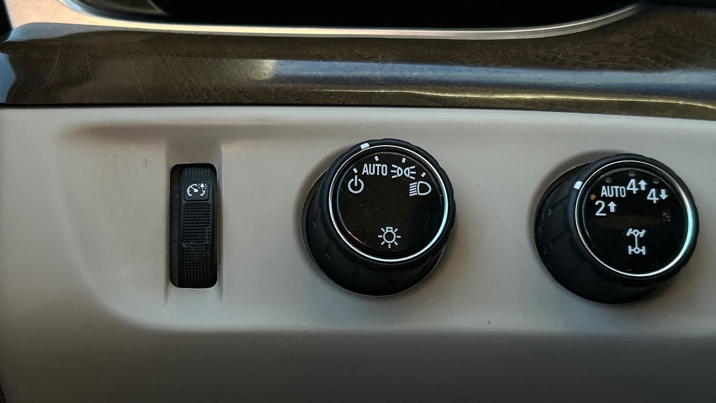 Used 2019 Cadillac Escalade ESV Luxury image 23