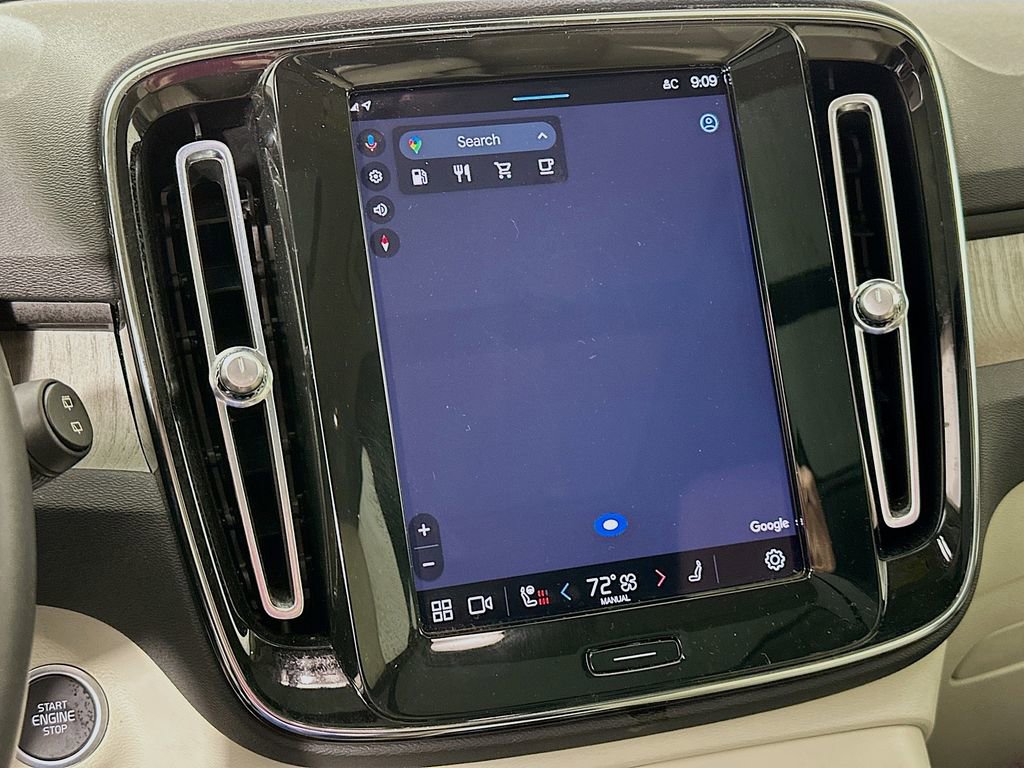 Used 2023 Volvo XC40 B5 Ultimate w/ Protection Package Premier image 18