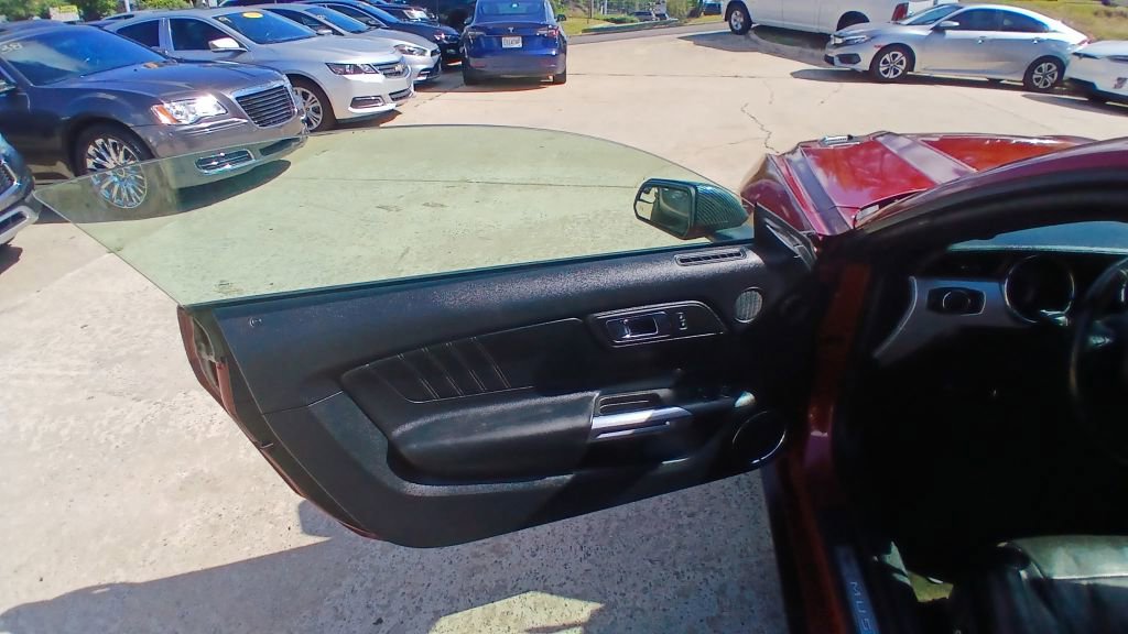 Used 2016 Ford Mustang GT Premium image 9