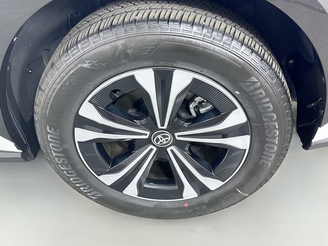 Certified 2024 Toyota bZ4X AWD image 33
