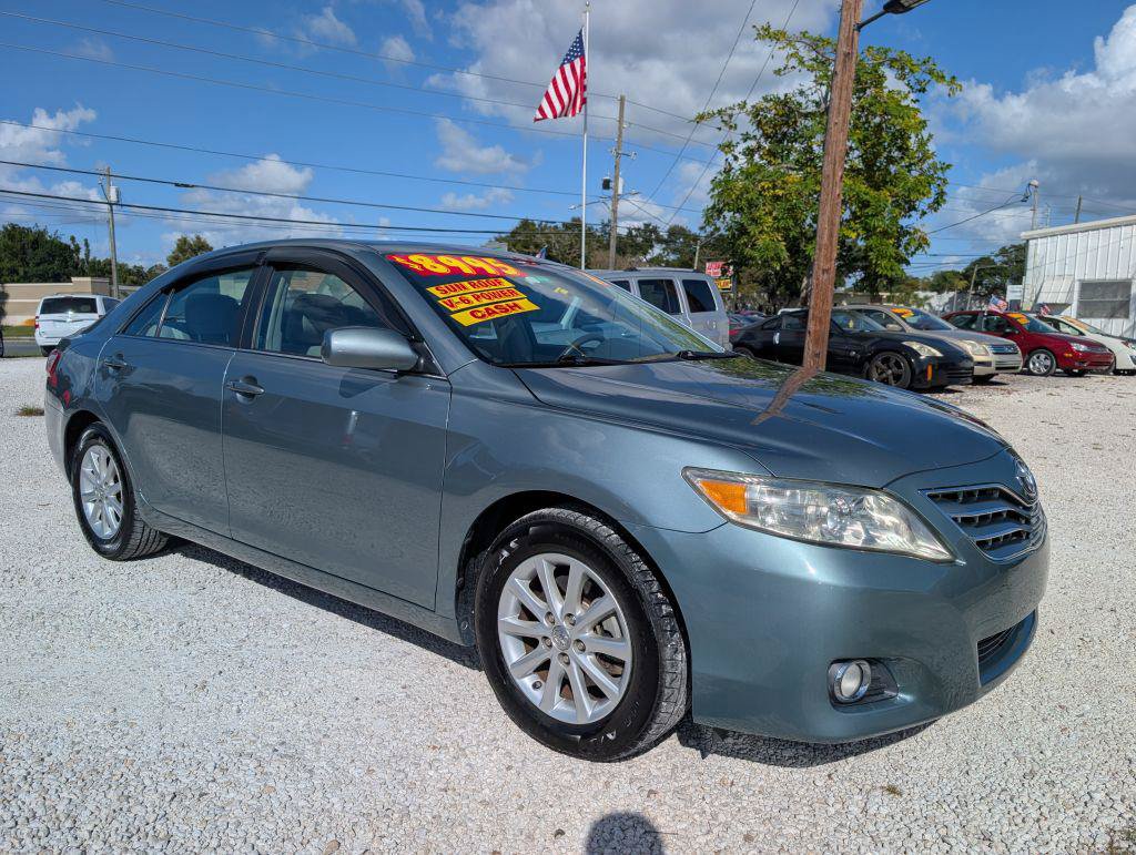 Used 2011 Toyota Camry XLE w/ XLE Extra-Value Pkg #1