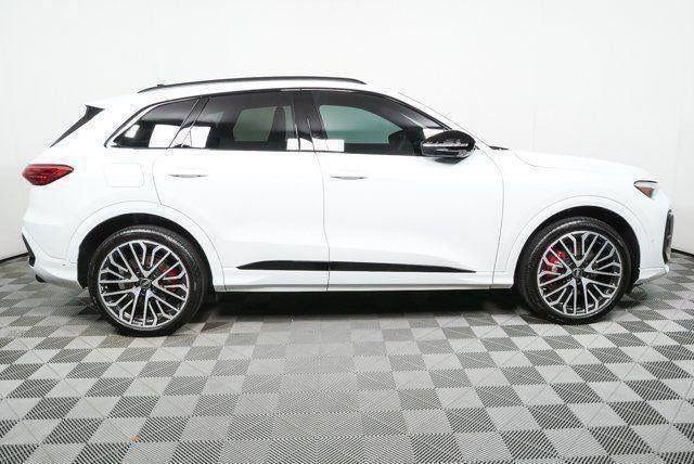 Used 2025 Audi SQ5 Premium Plus w/ Premium Plus Package AWD/4WD image 32