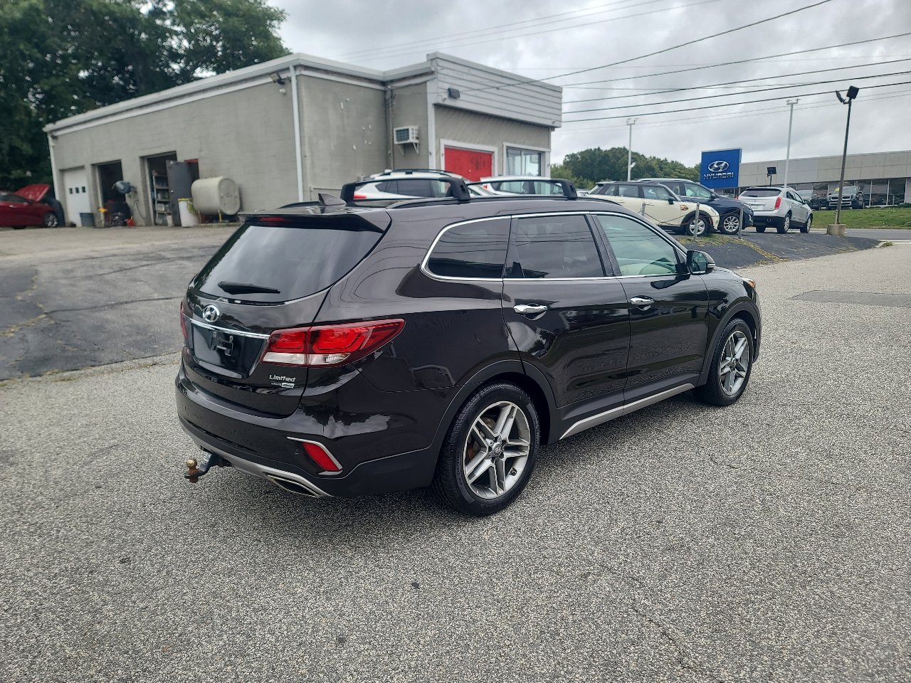 Used 2017 Hyundai Santa Fe Limited w/ Cargo Package image 7