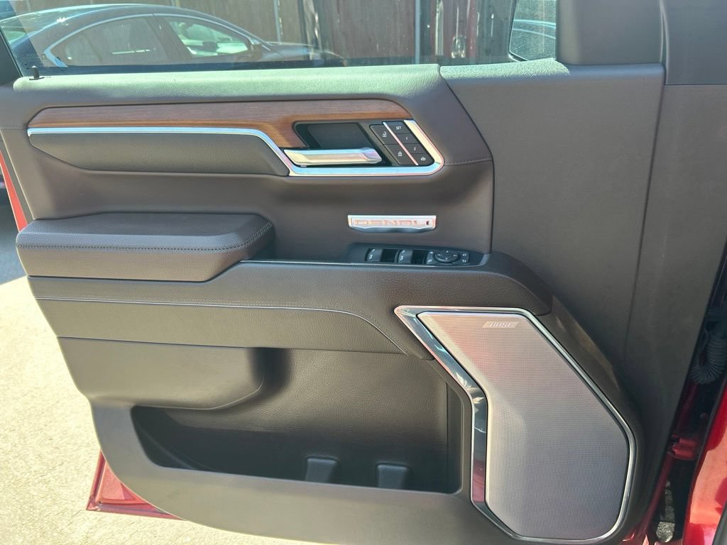 Used 2023 GMC Sierra 1500 Denali AWD/4WD image 6