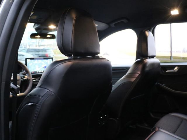 Used 2025 Ford Escape ST-Line w/ Tech Pack #1 image 15