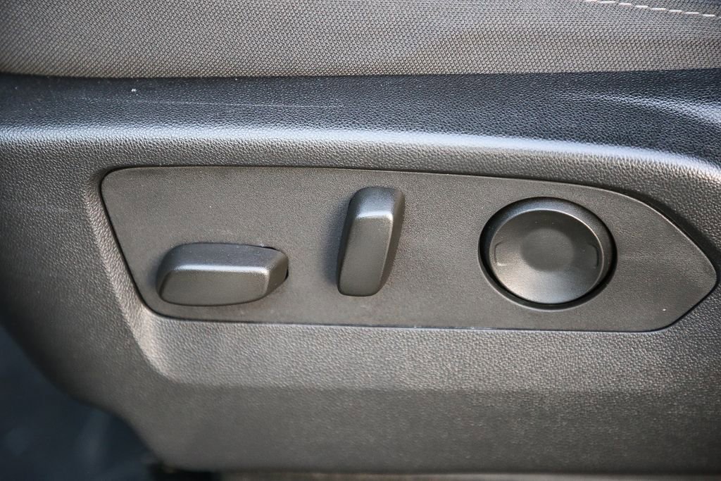 Used 2024 Chevrolet Suburban LS image 26