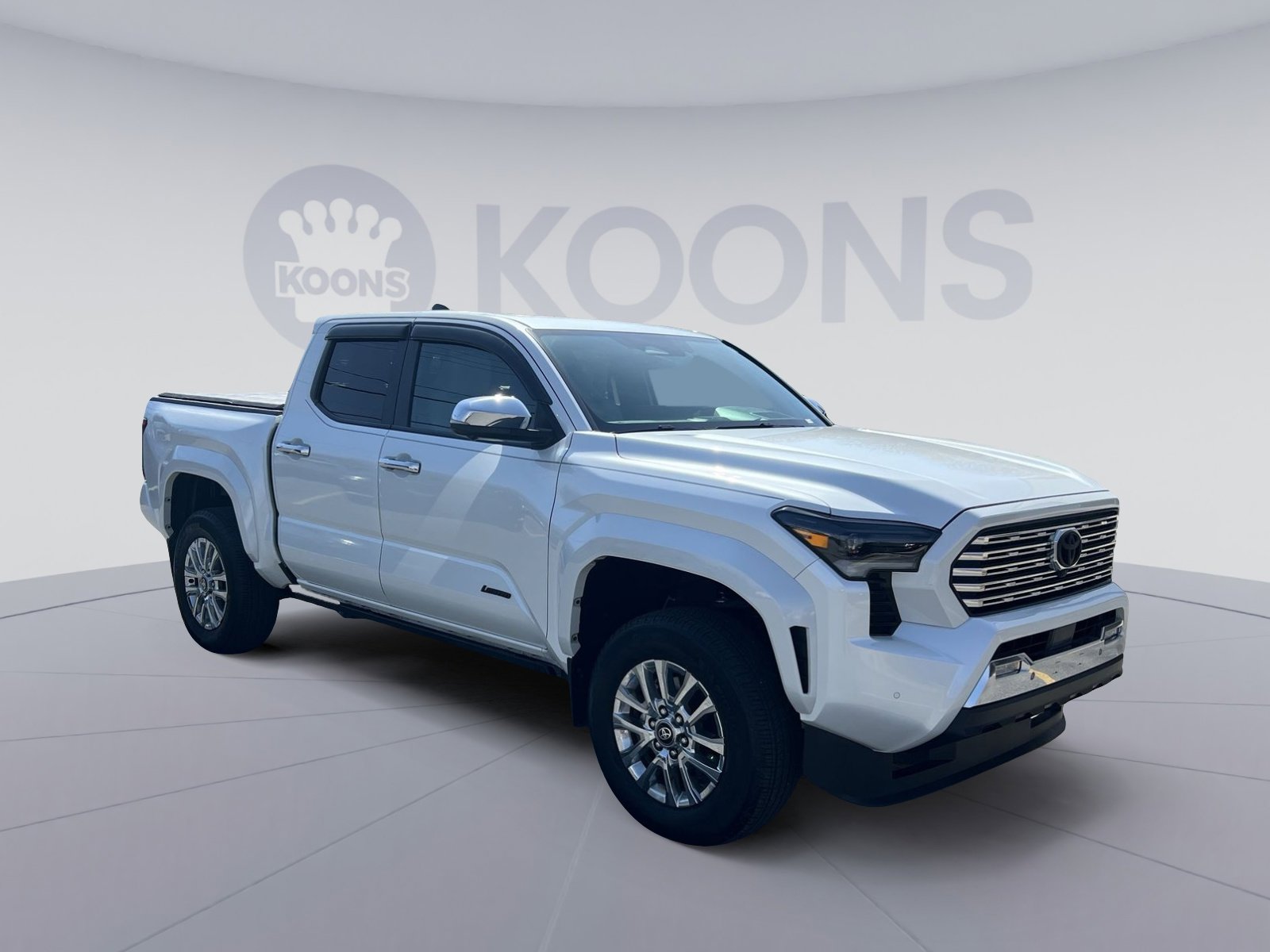 Used 2025 Toyota Tacoma Limited image 10