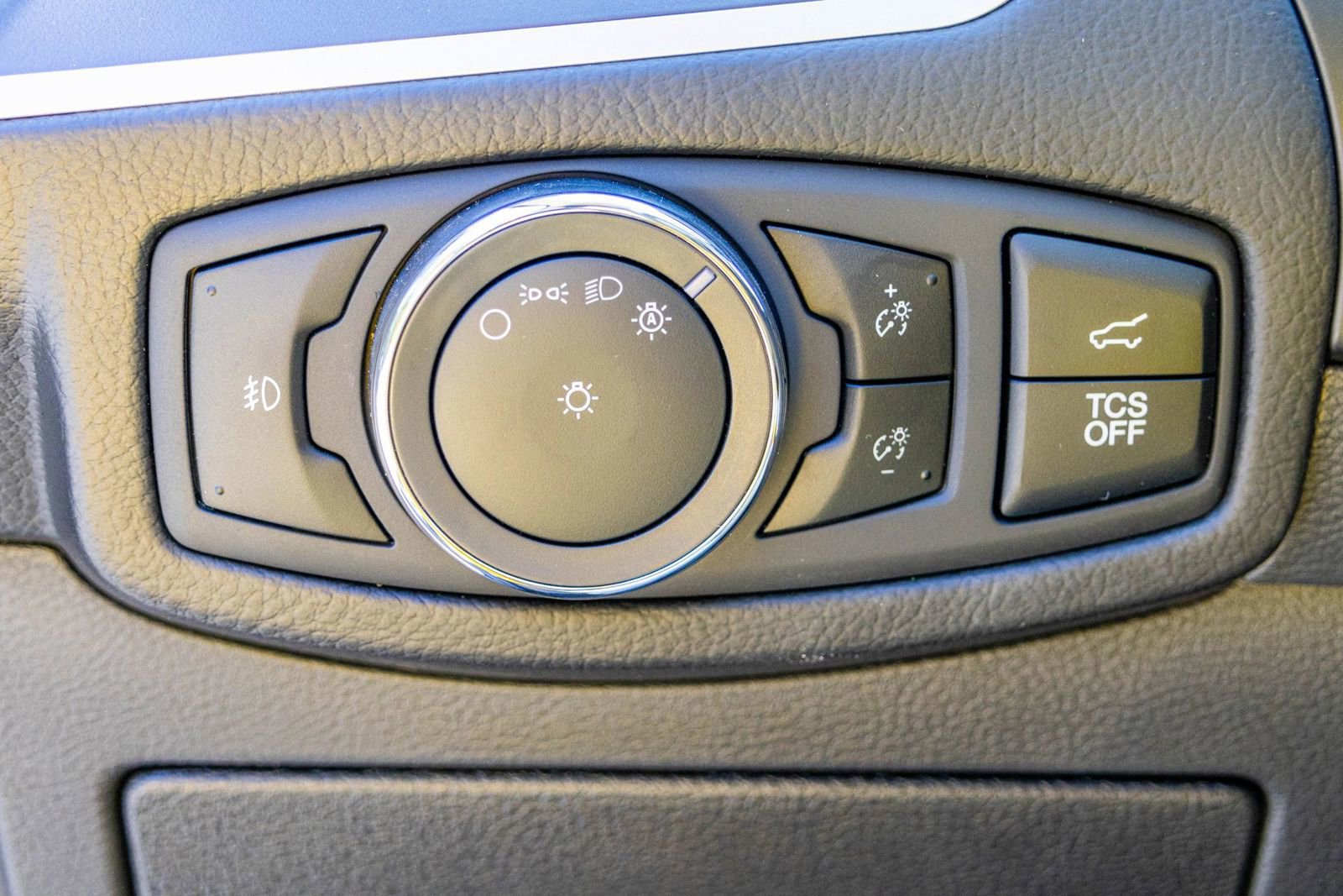 New 2024 Ford Edge SEL w/ Convenience Package image 23