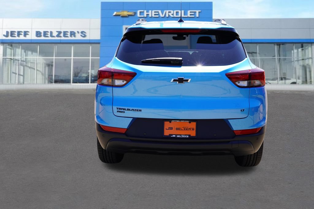 New 2026 Chevrolet TrailBlazer LT w/ Midnight Edition AWD/4WD image 4