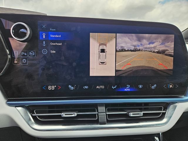 Used 2025 Chevrolet Equinox EV LT FWD image 13