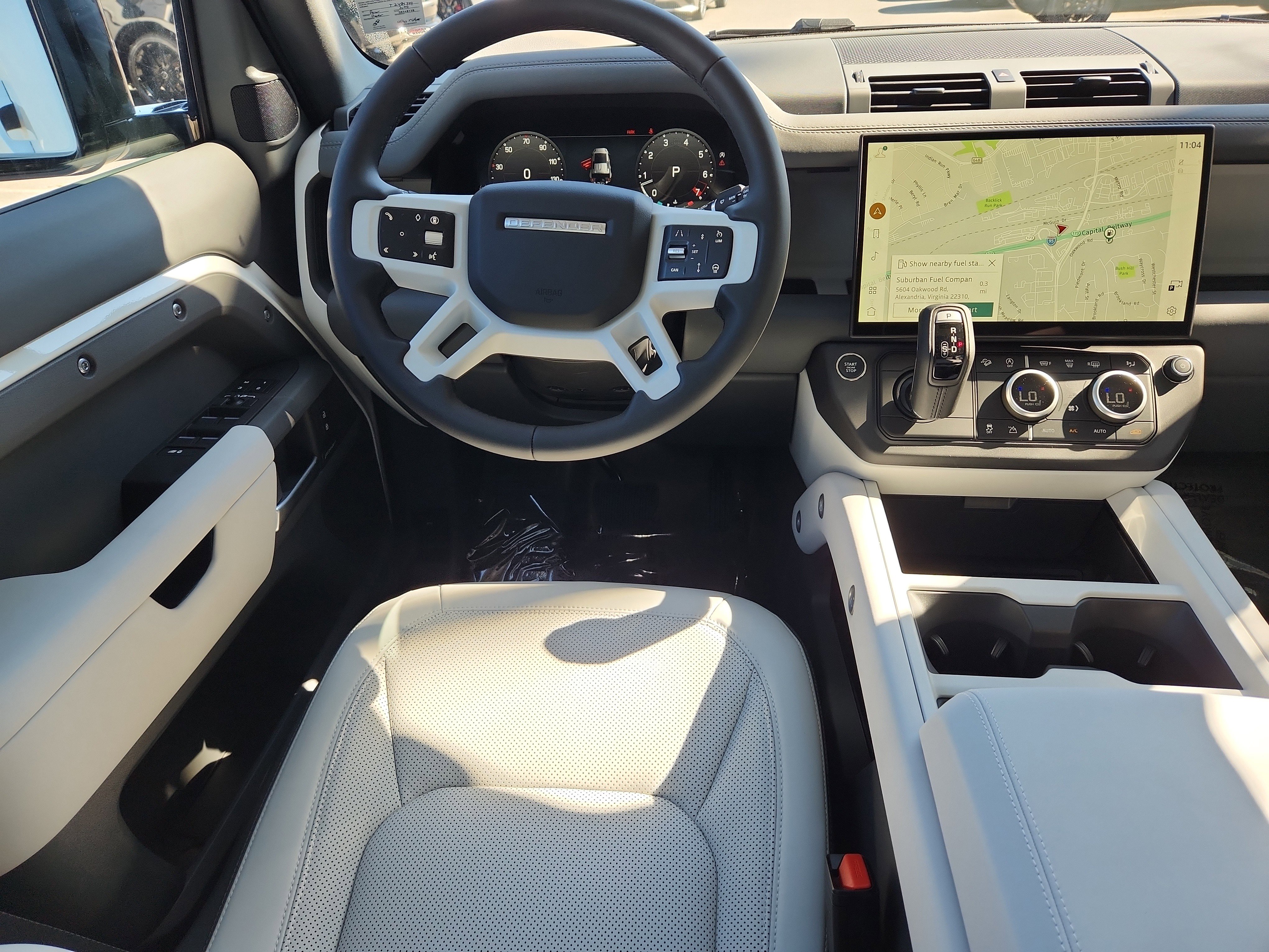 Used 2026 Land Rover Defender 110 S image 4