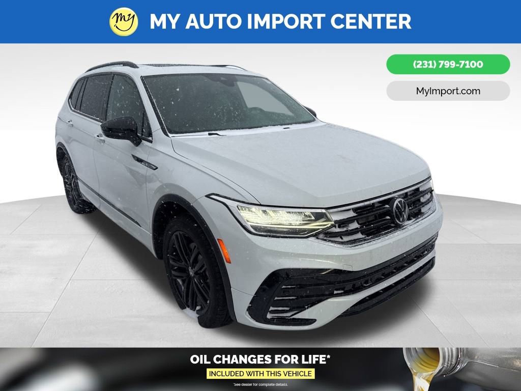 Used 2022 Volkswagen Tiguan SE R-Line