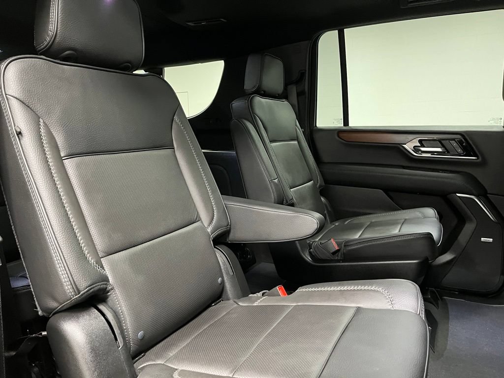 Used 2026 GMC Yukon XL Denali w/ Sun & Power Step Package AWD/4WD image 54