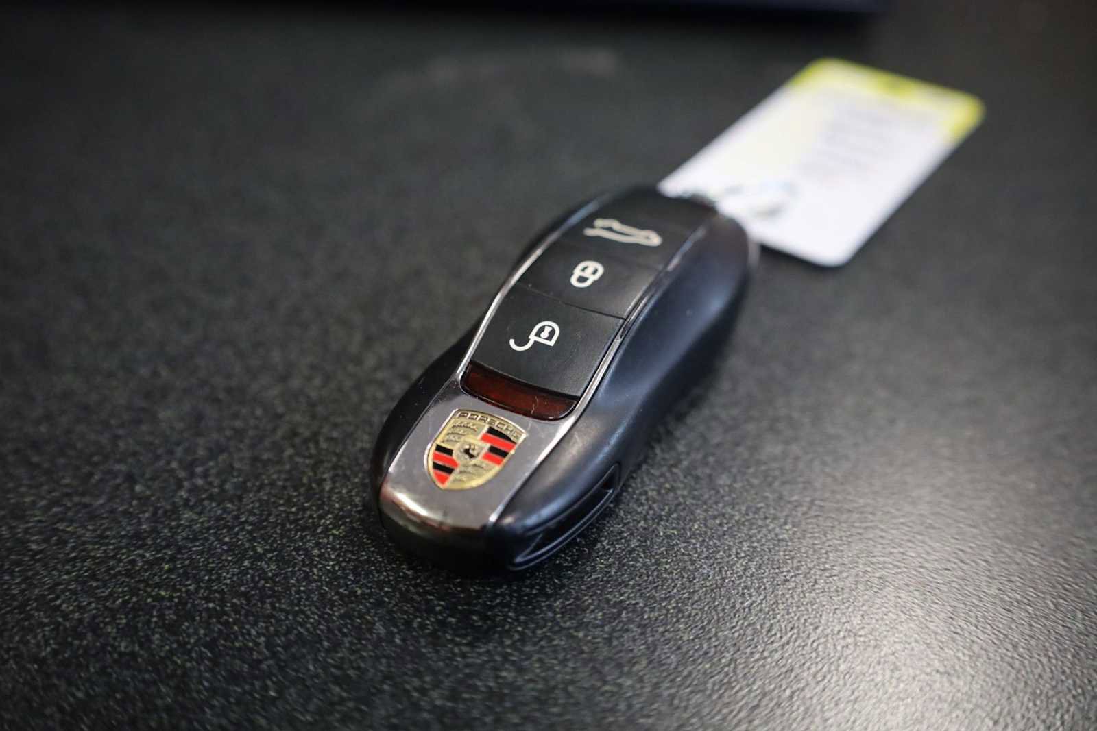 Used 2018 Porsche Macan GTS image 43