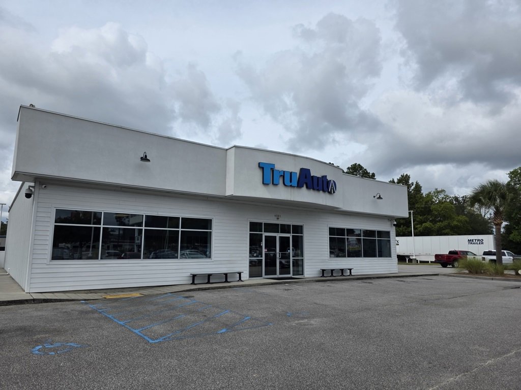 Used 2023 Subaru Ascent Premium w/ Convenience Package image 37