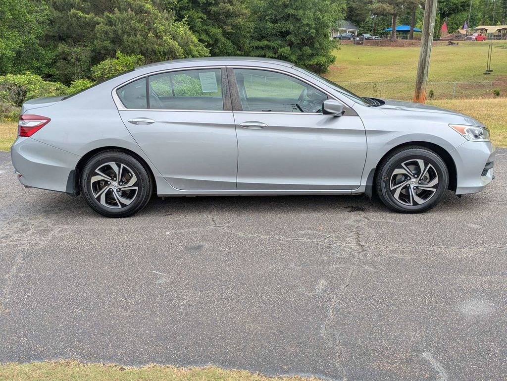 Used 2016 Honda Accord LX image 7
