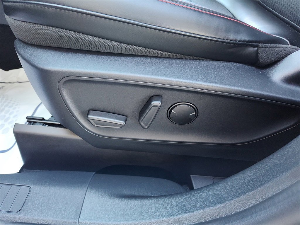 Used 2025 Ford Escape ST-Line image 27