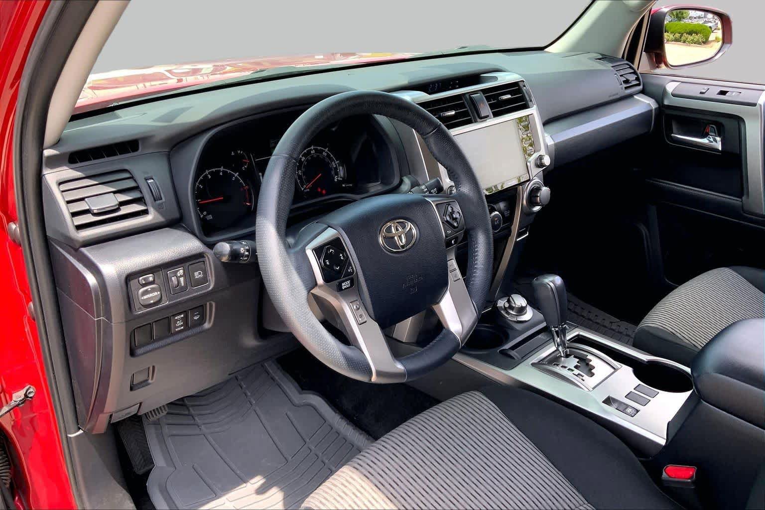 Used 2024 Toyota 4Runner SR5 AWD/4WD image 16