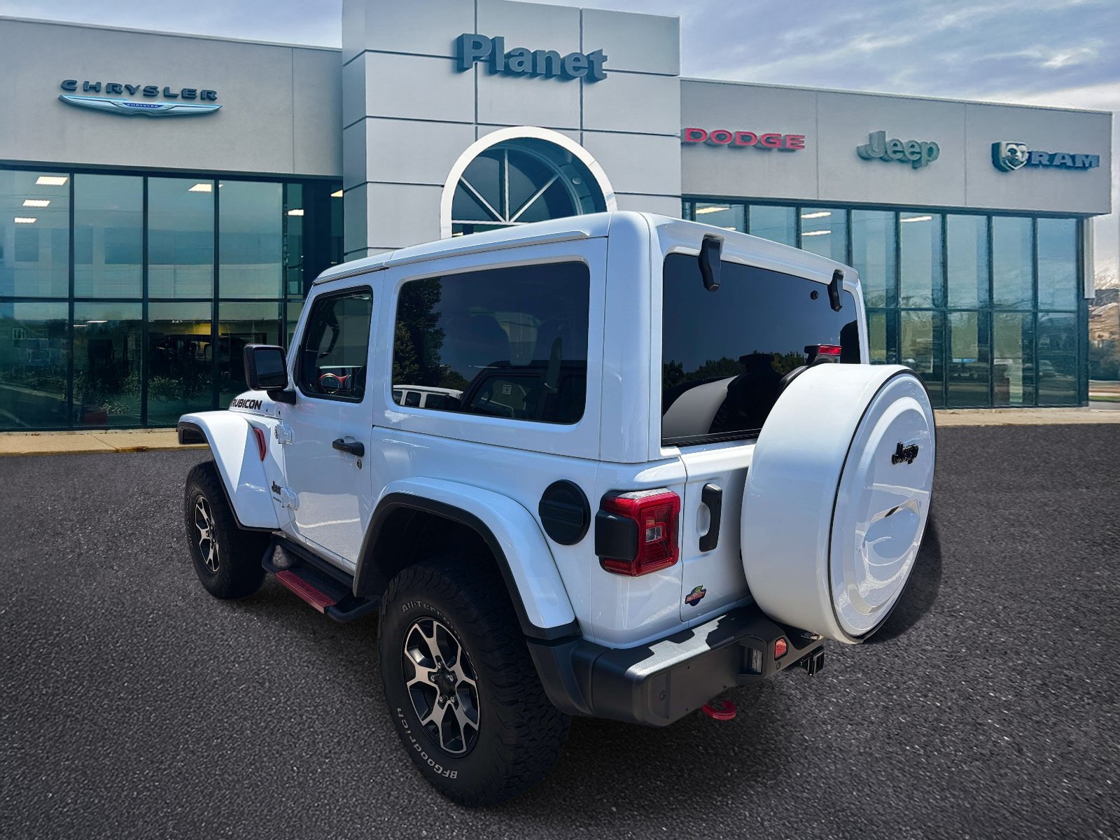 Used 2023 Jeep Wrangler Rubicon w/ LED Lighting Group AWD/4WD image 3