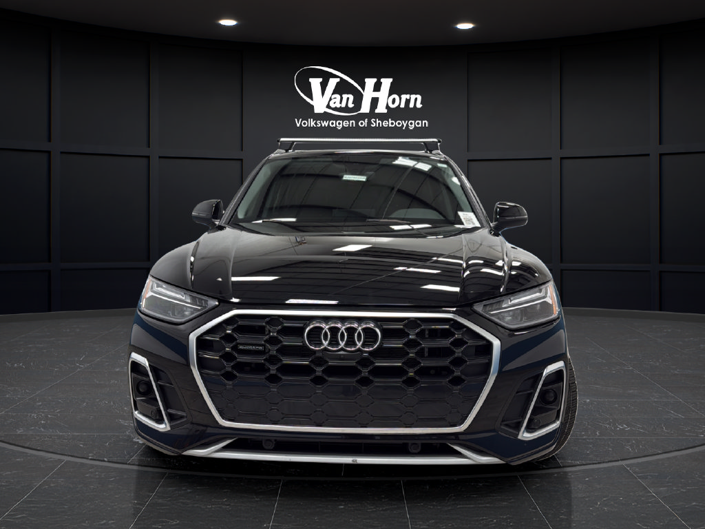 Used 2024 Audi Q5 e Premium Plus w/ Premium Plus Package AWD/4WD image 2