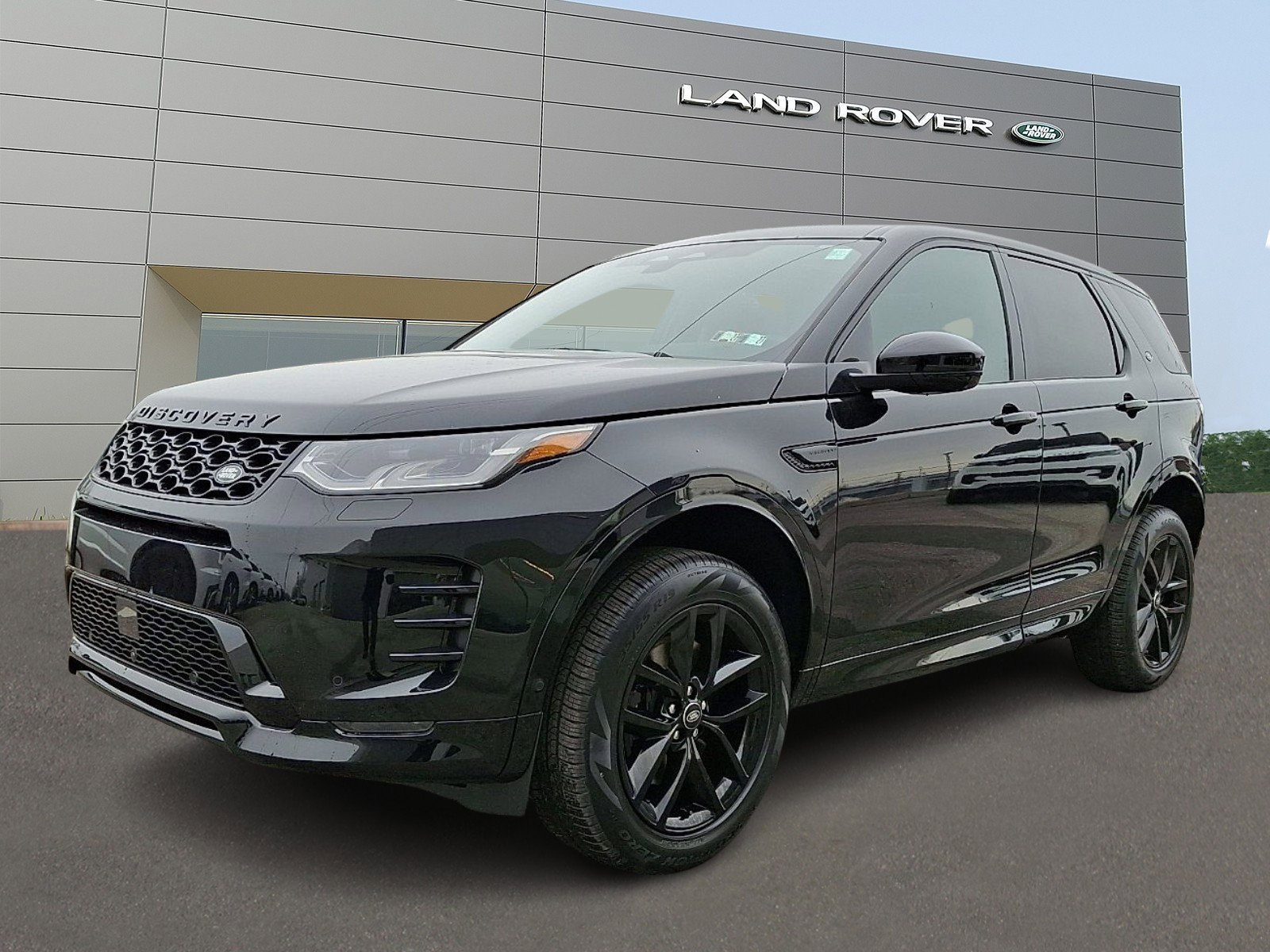 New 2026 Land Rover Discovery Sport Landmark image 1