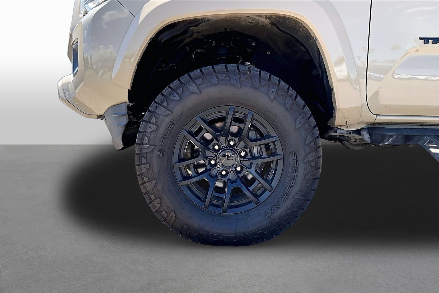 Used 2019 Toyota Tacoma TRD Sport RWD image 8