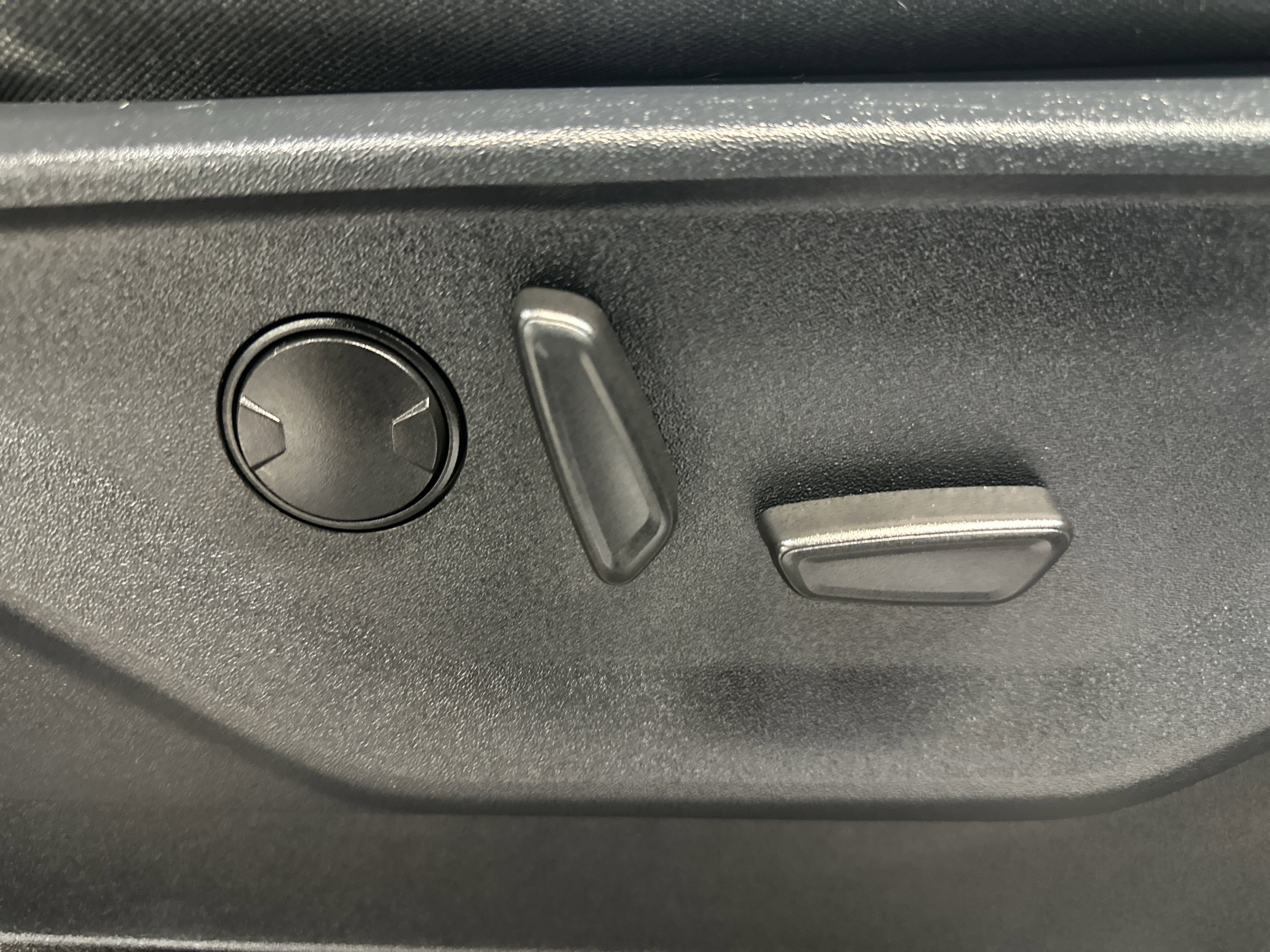 Used 2022 Ford F150 XLT w/ Equipment Group 302A High image 26