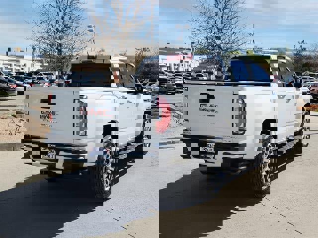 Used 2021 GMC Canyon Denali image 3