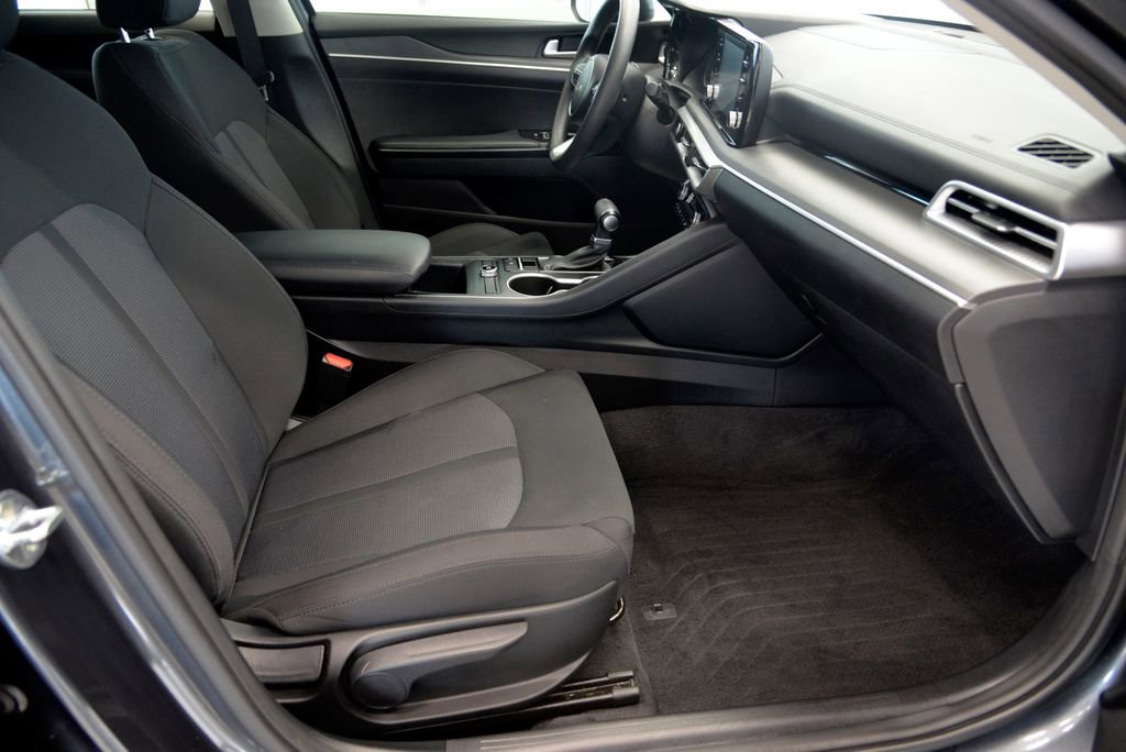 Used 2023 Kia K5 LXS image 30