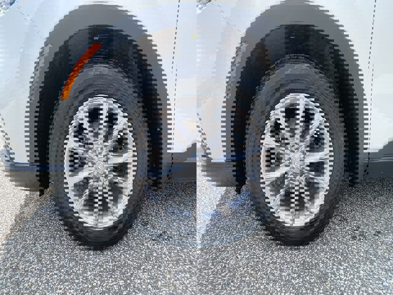 Used 2024 Honda CR-V EX image 11