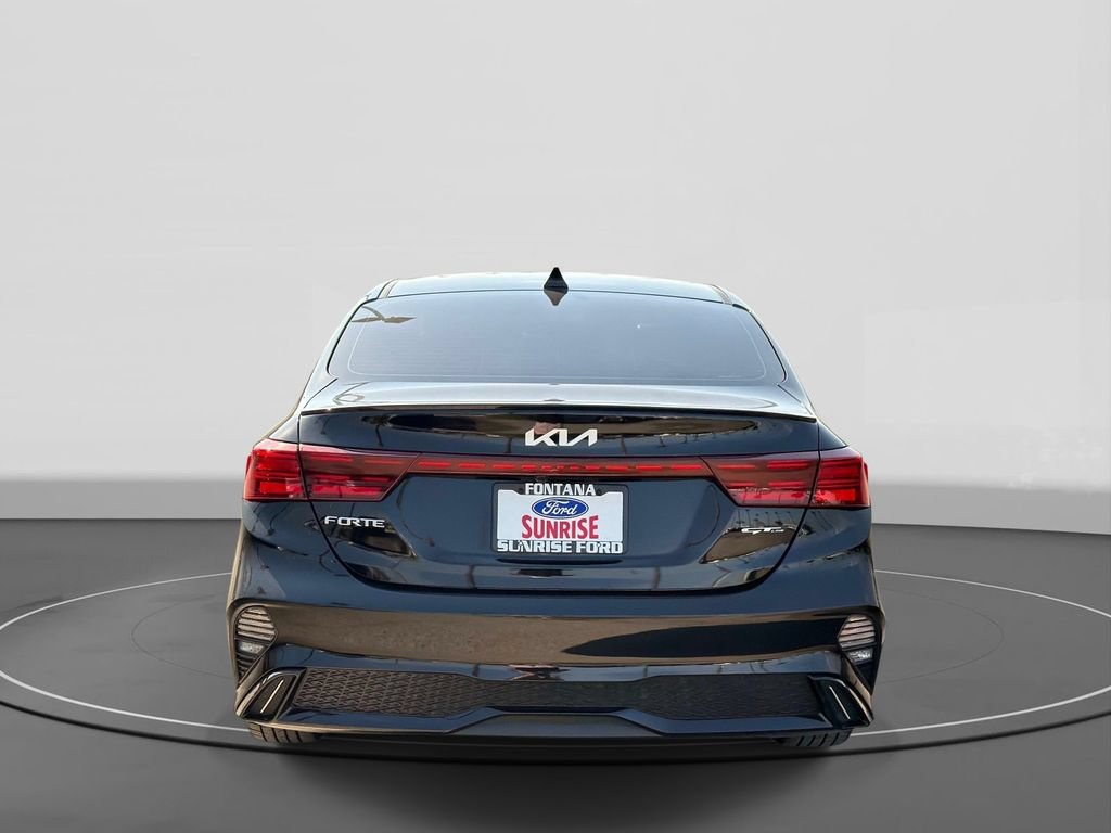 Used 2023 Kia Forte GT-Line w/ GT-Line Premium Package FWD image 6