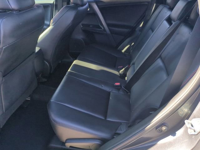 Used 2017 Toyota RAV4 SE image 28