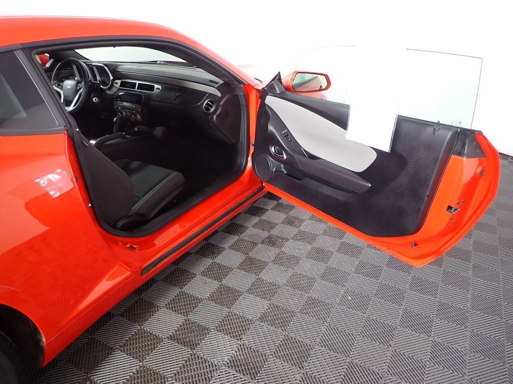 Used 2013 Chevrolet Camaro LS image 27