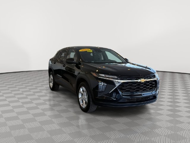 Certified 2024 Chevrolet Trax LS w/ LS Convenience Package FWD image 2