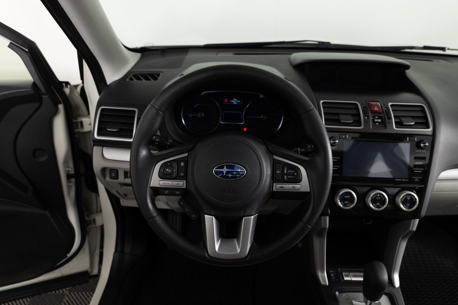 Used 2017 Subaru Forester 2.5i Premium AWD/4WD image 29