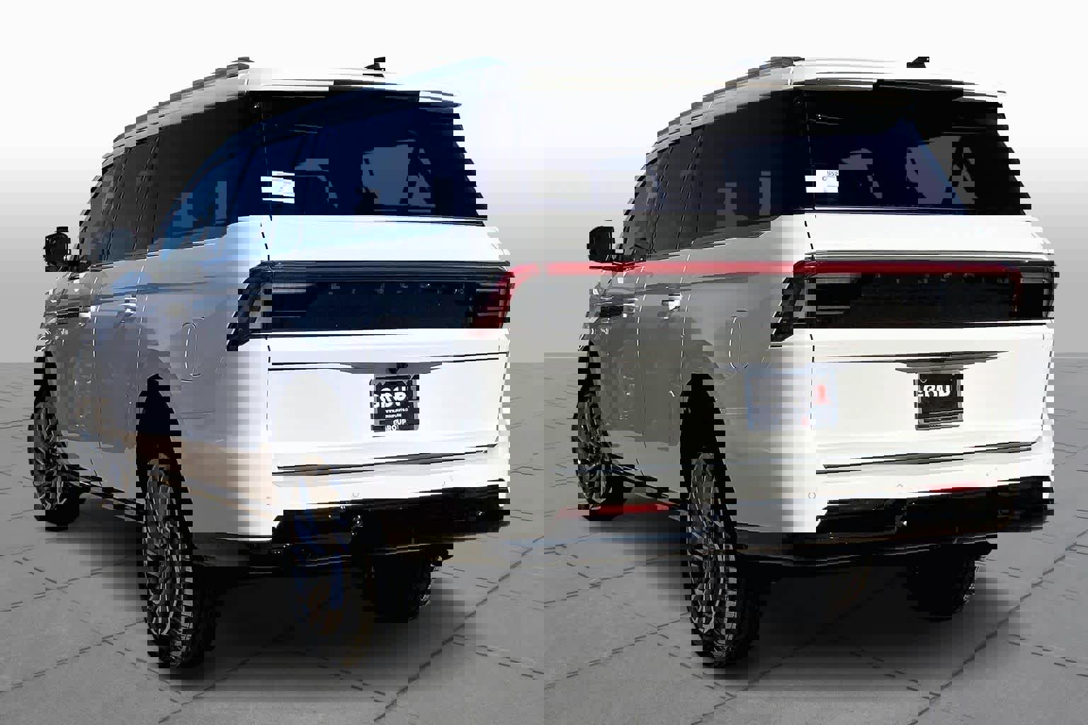 New 2025 Lincoln Navigator L Reserve image 12