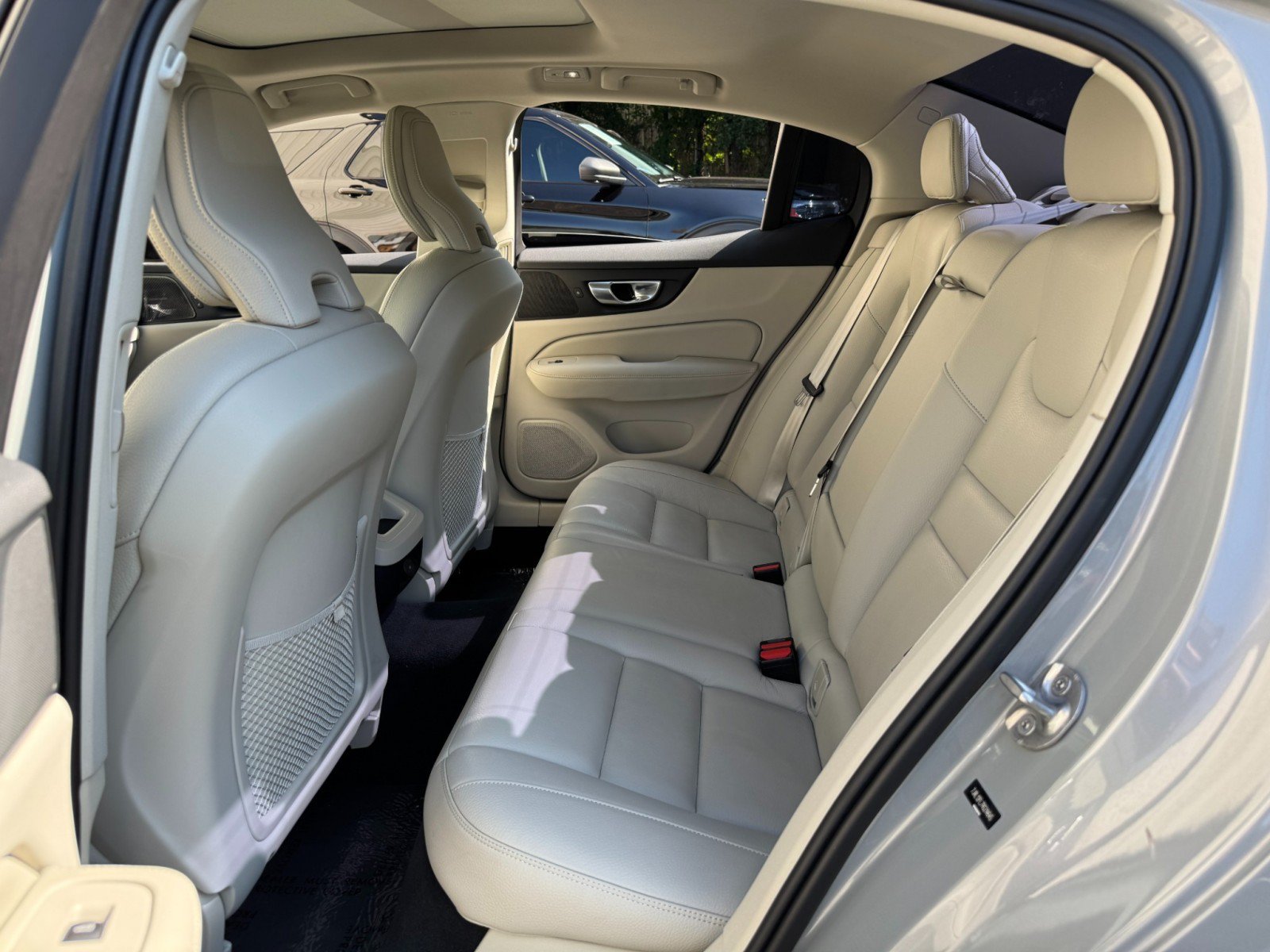 Used 2024 Volvo S60 B5 Plus w/ Climate Package FWD image 43