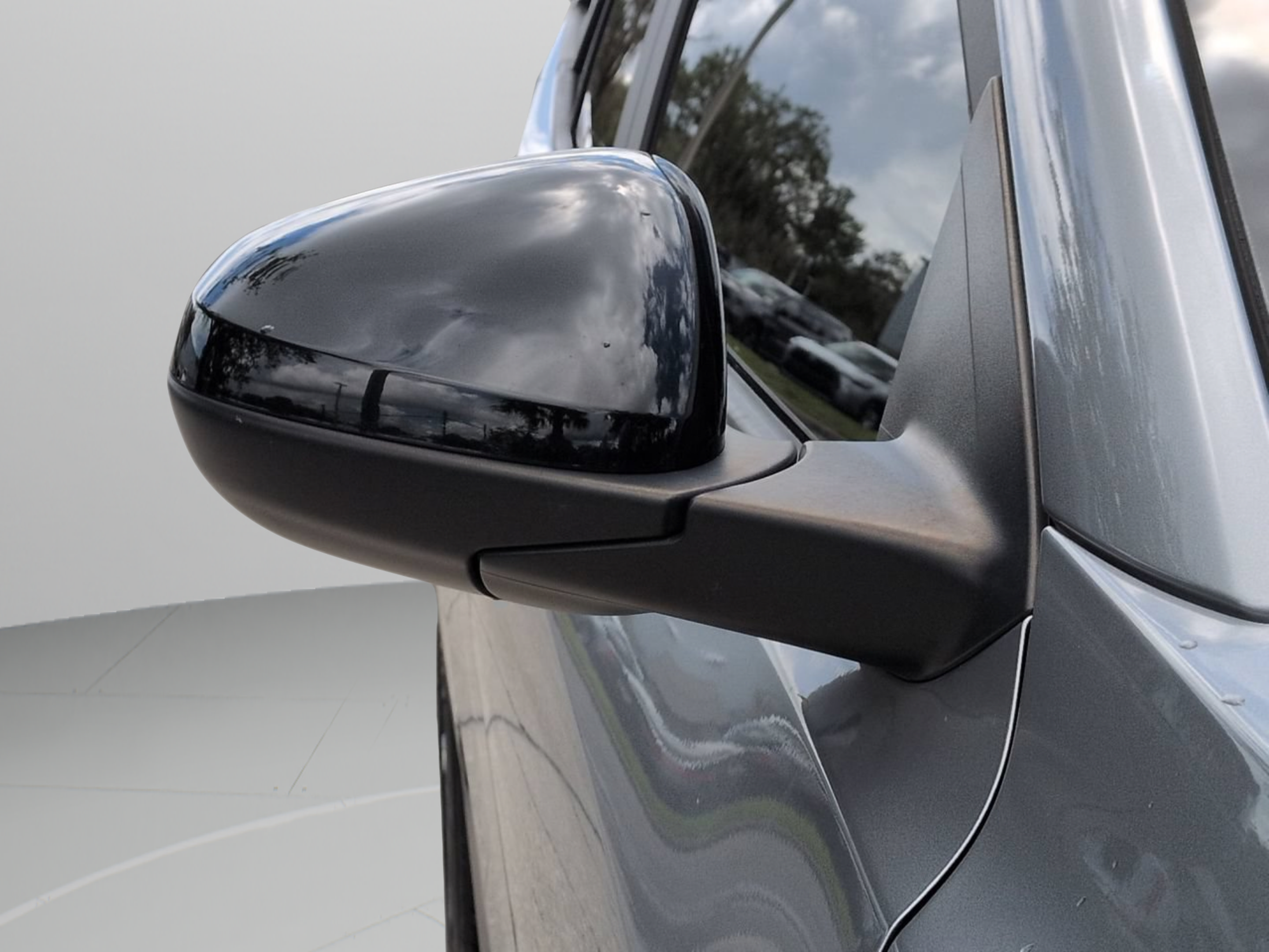 Used 2025 Chevrolet Trax RS w/ Driver Confidence Package FWD image 14