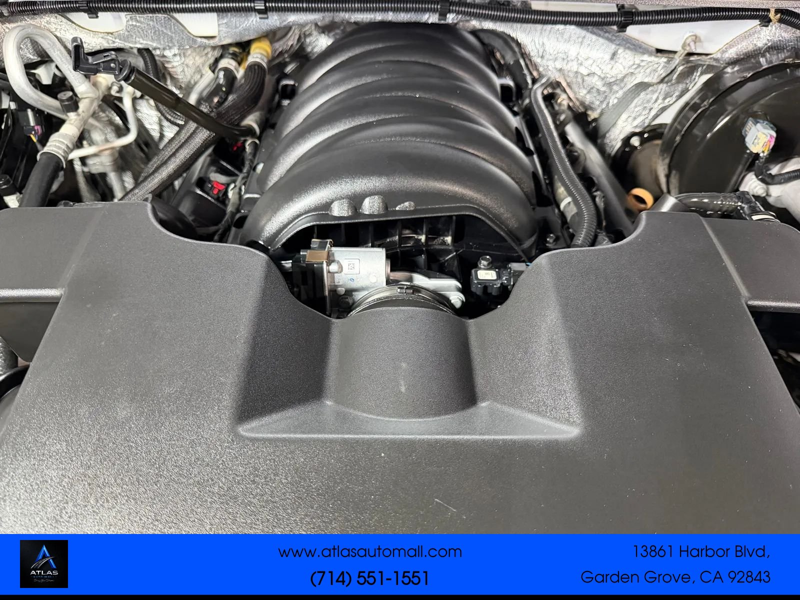 Used 2016 Chevrolet Suburban LS RWD image 12