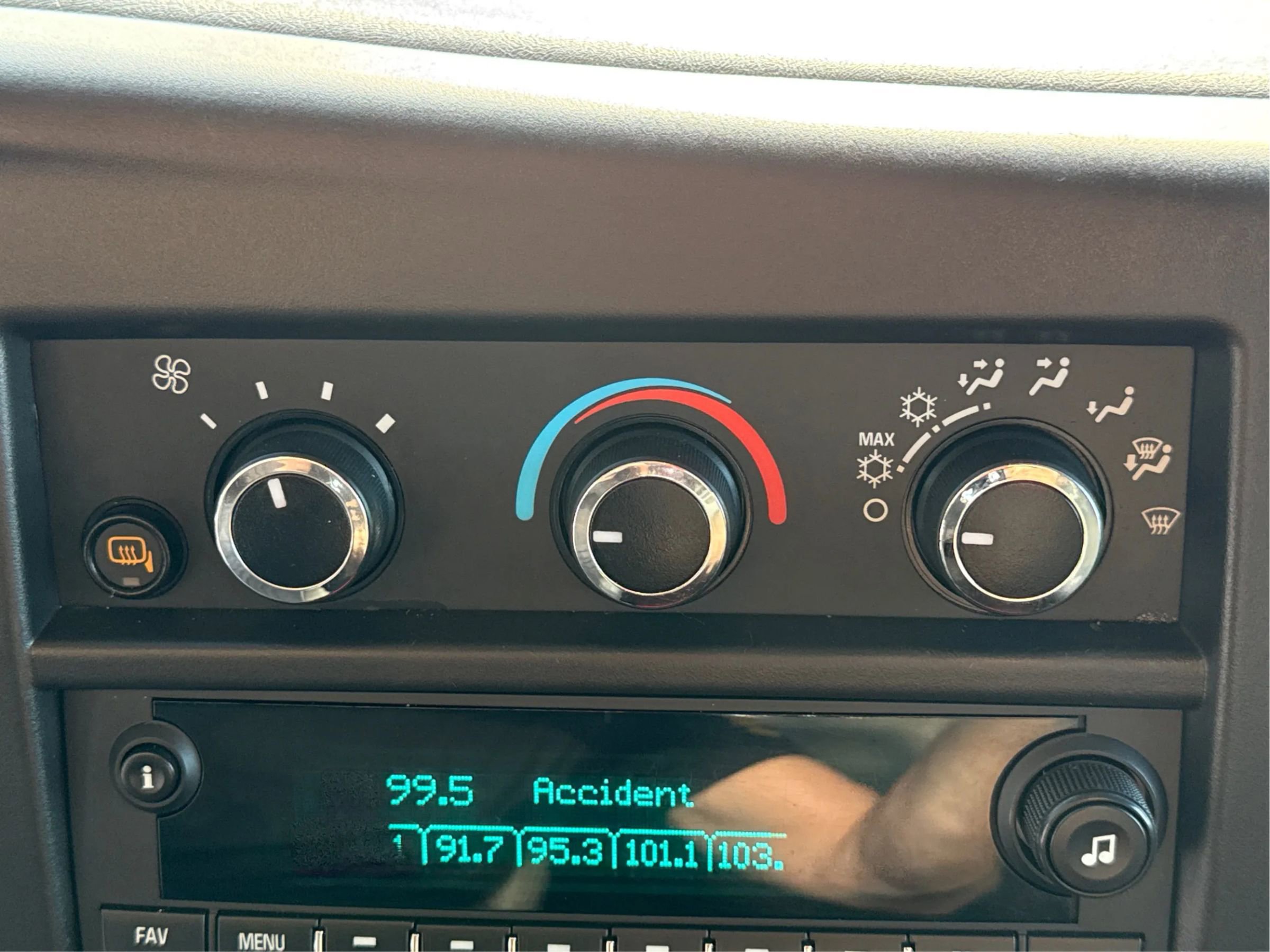 Used 2022 Chevrolet Express 2500 w/ Driver Convenience Package RWD image 25