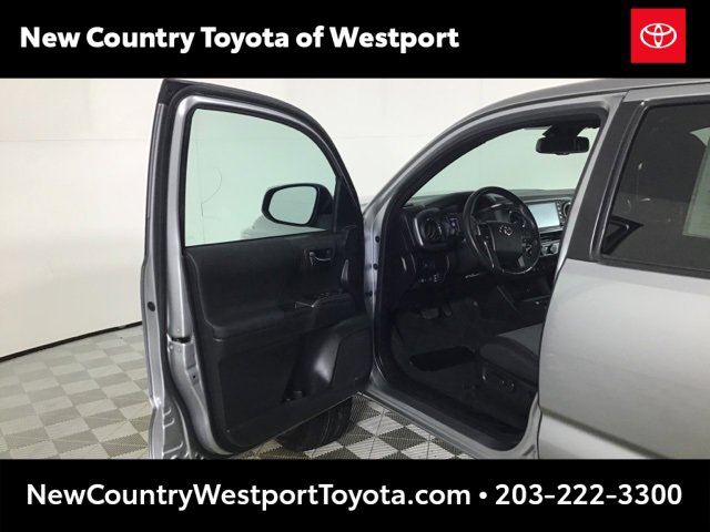 Used 2023 Toyota Tacoma TRD Off-Road image 10