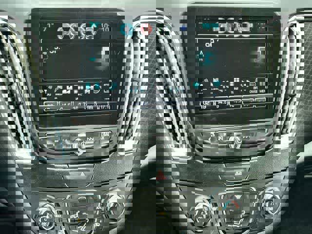 Used 2017 Chevrolet Malibu LT image 18