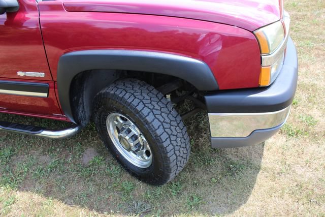 Used 2004 Chevrolet Silverado 2500 LT AWD/4WD image 6