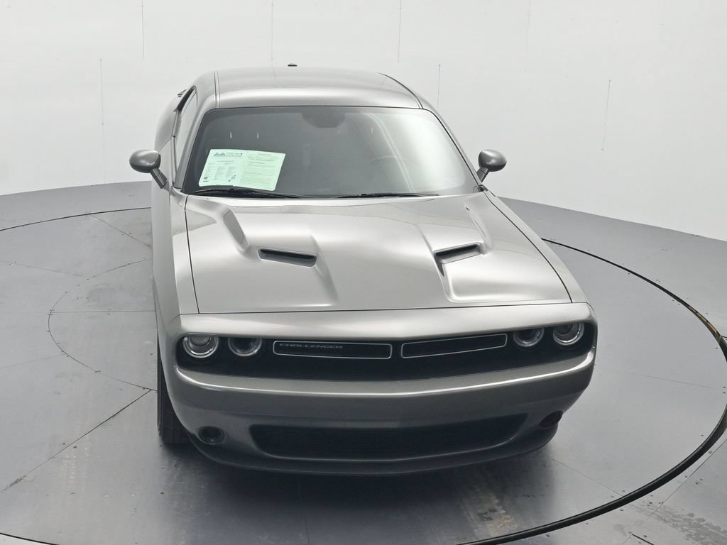 Used 2023 Dodge Challenger SXT RWD image 27