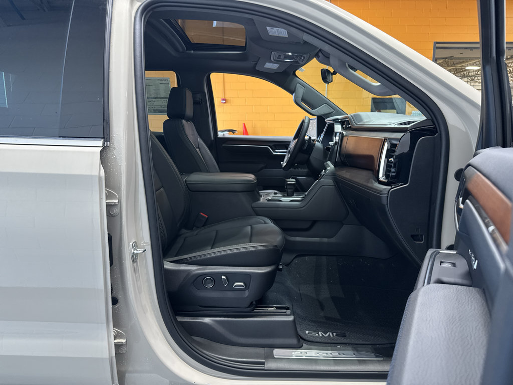 New 2026 GMC Sierra 1500 Denali w/ Technology Package AWD/4WD image 21
