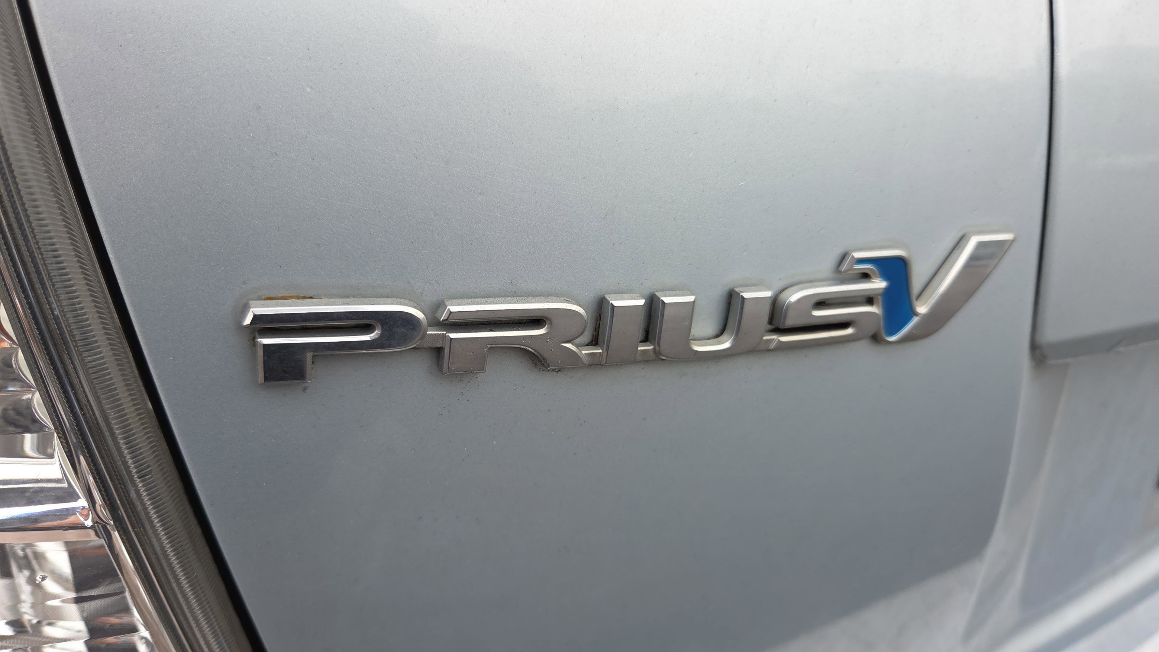 Used 2014 Toyota Prius V Three image 31